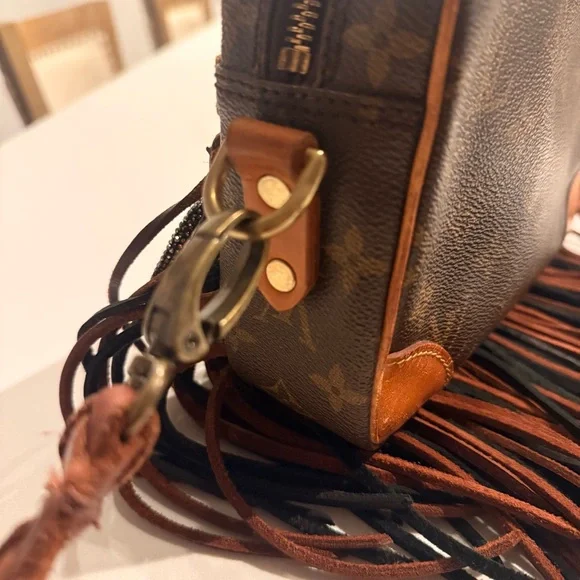 Luxury Brown and Black Fringe Crossbody Bag - Picture 6 of 8